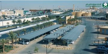 أمانة الرياض تعزز الاستدامة البيئية بمبادرة جديدة للطاقة الشمسية
