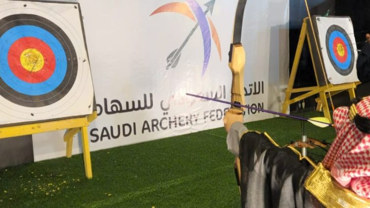 إقبال على تعلم رماية السهام ضمن فعاليات صيف النماص 2024