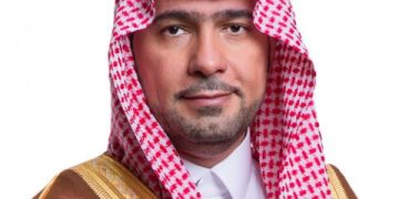 الحقيل يوجه بمنح مستفيدي منتج “البناء الذاتي” و”أرض وقرض” مهلة تصل إلى 16 شهرًا إضافية لإكمال مراحل بناء منازلهم