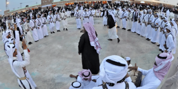 الفنون الشعبية تجذب السياح لمهرجانات عسير