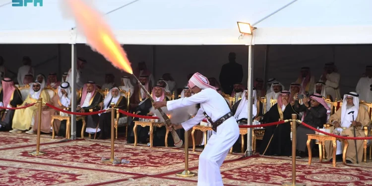 الفنون الشعبية تجذب السياح لمهرجانات عسير