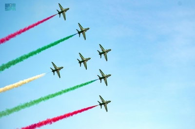 القوات الجوية و'الصقور' بأكبر معرض عسكري بالعالم