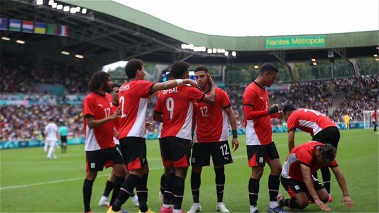 بينهم منتخبان عربيان.. تعرف على جميع المتأهلين لربع نهائي كرة القدم في أولمبياد باريس