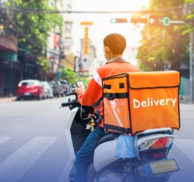 'غلفها بزيادة'.. مبادرة لمنع العبث بالطعام أثناء توصيله