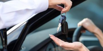 «هيئة النقل» توضح 3 ضوابط وإرشادات لازمة قبل استئجار السيارات