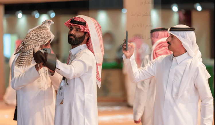 13 مزرعة إنتاج محلية تشارك في المزاد الدولي لمزارع إنتاج الصقور