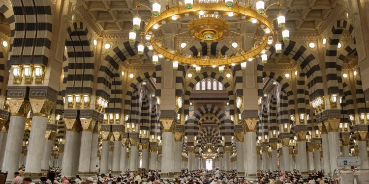 خطبتا الجمعة من المسجد الحرام والمسجد النبوي