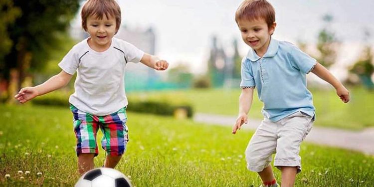 8 فوائد للنشاط البدني للأطفال