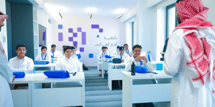 أكاديمية طويق تطلق "مدرسة الموهوبين التقنية الثانوية" بالشراكة مع وزارة التعليم