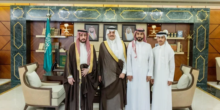 أمير الشرقية يستقبل الحربي المتنازل عن قاتل ابنه لوجه الله تعالى