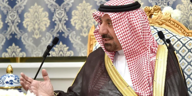 أمير منطقة نجران يكرم الجهات المشاركة في الحج