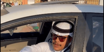 العام الدارسي الجديد.. مدارس الأحساء تستقبل الطلاب وأولياء الأمور بالرطب والقهوة
