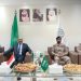الفريق الأزيمع يبحث مع طارق صالح دعم اليمن