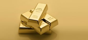 النفط يتوقف عن الارتفاع والذهب يستقر فوق 2500 دولار