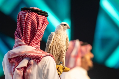انطلاق مزاد مزارع الصقور بالرياض