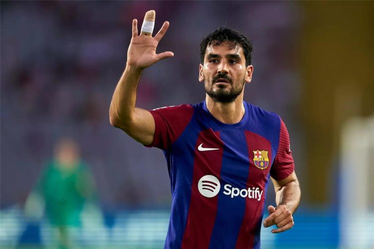 جوندوجان يعلن رحيله عن برشلونة