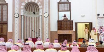خطبة الجمعة.. احترام المعلم وتوقيره