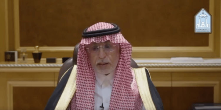 رئيس جامعة الأمام يدعو الطلاب للتعرف على اللوائح والبرامج الأكاديمية
