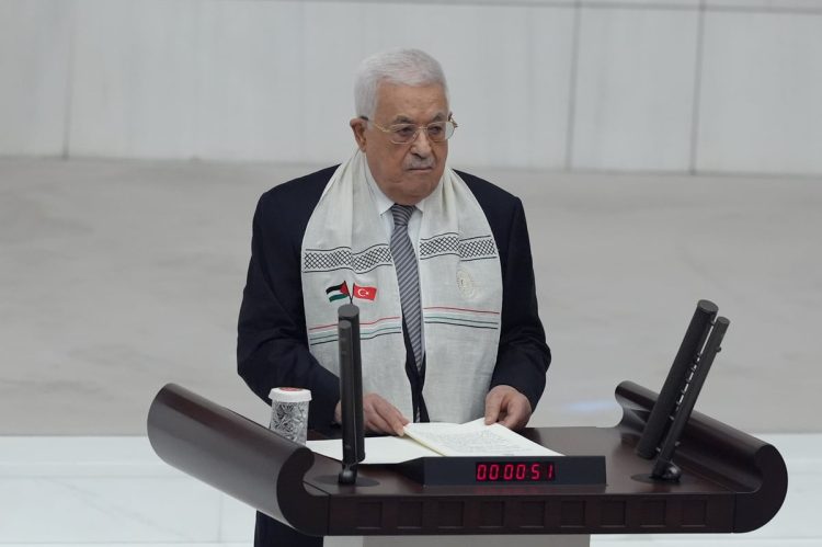 رئيس فلسطين يطالب بوقف فوري للعدوان الإسرائيلي على قطاع غزة