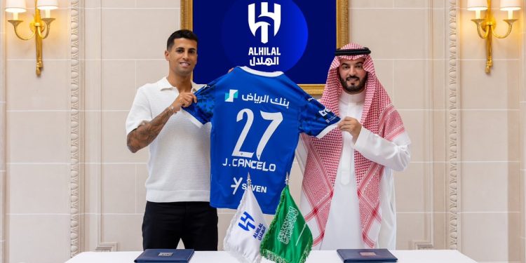 رسميًا.. الهلال يعلن تعاقده مع جواو كانسيلو