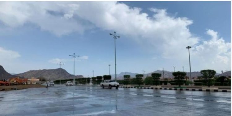 عسير الأعلى كمية بـ 36.4 في أبها.. «البيئة»: 74 محطة ترصد هطول أمطار بـ7 مناطق