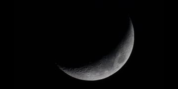 “فلكية جدة”: التربيع الأول لقمر شهر صفر .. اليوم