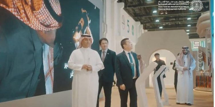 محمية «تركي الملكية» تفتتح جناحها لاستقبال الزوار بمعرض أبوظبي الدولي للصيد والفروسية