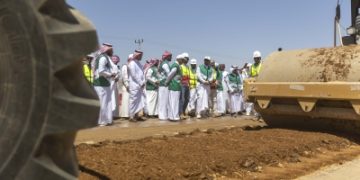 معدّة إسفلت توفر 40% من الوقت وثلثي التكلفة