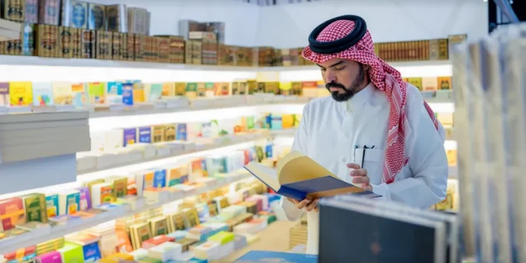 معرض المدينة المنورة للكتاب يستعرض أبرز تقنيات الذكاء الاصطناعي للمساعدة في كتابة القصص