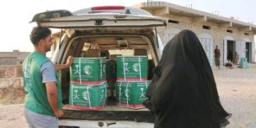معونات سعودية للمحتاجين بـ 3 دول