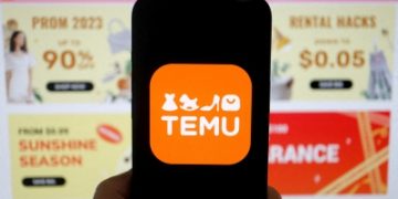 ملياردير صيني يخسر 14 مليار دولار خلال يوم واحد