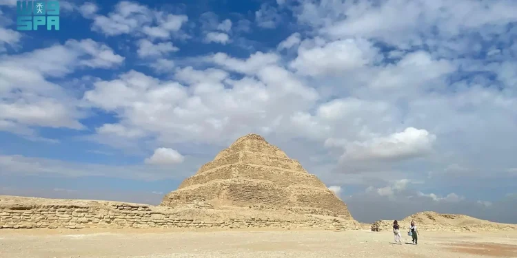 هرم “زوسر” التاريخي.. أقدم بناء حجري هندسي في الكون