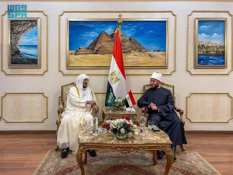  وزير الشؤون الإسلامية يبحث التعاون المشترك مع وزير الأوقاف المصري