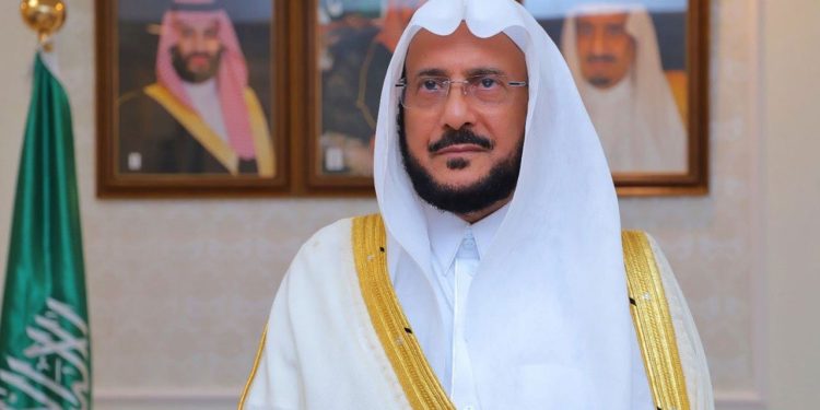وزير الشؤون الإسلامية يعتمد أسماء الفائزين في مسابقة الملك عبدالعزيز الدولية لحفظ القران الكريم وتلاوته وتفسيره في دورتها الـ44