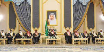 ولي العهد يستقبل أصحاب السمو الأمراء والفضيلة العلماء والمعالي وجمعًا من المواطنين