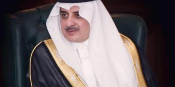 ‎أمير تبوك يُنوِّه بما توليه القيادة الحكيمة من عناية واهتمام لكل ما يخدم المواطن من المشروعات التنموية