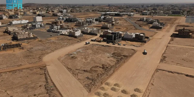 أمانة الجوف تنفذ مشروع سفلتة 18 مخططاً بالمنطقة ومحافظاتها