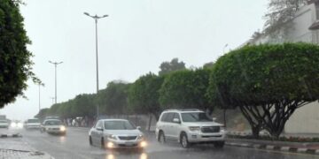 أمطار بـ3 مناطق.. والمرور يحذر قائدي المركبات