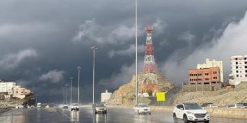 أمطار على أجزاء من 5 مناطق