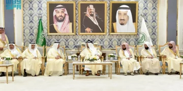 أمير نجران يستعرض مع وزير النقل سبل تعزيز منظومة النقل والخدمات اللوجستية بالمنطقة