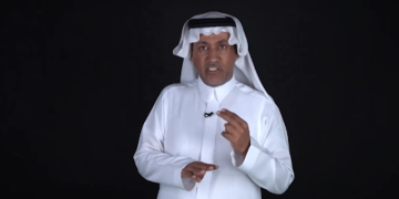 استشاري يحدد أسباب تأخر الأطفال عن الكلام وطرق تشخيصه (فيديو)
