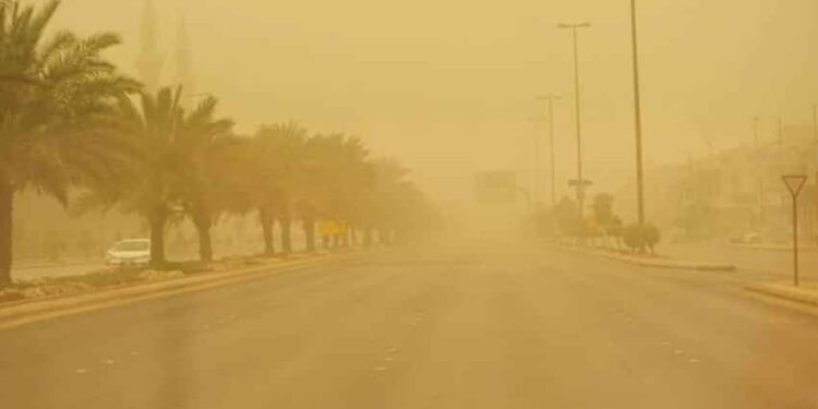 «الأرصاد» ينبه من رياح شديدة على منطقة تبوك