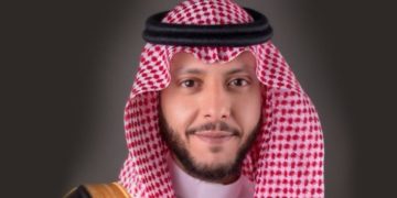 الأمير سعود بن نهار يقف على مشروع جادة الإبل بالطائف