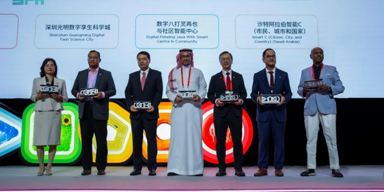 المنصة الوطنية للمدن الذكية Smart C في سدايا تتوج بجائزة أفضل سبعة مشاريع في المدن الذكية في قارة آسيا