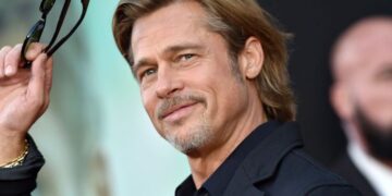 بـ325 ألف يورو.. براد بيت مزيف يحتال على امرأتين