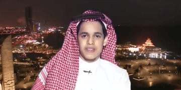 بقدم واحدة.. «يزن» يلعب كرة القدم ويروي قصة عشقه للأهلي
