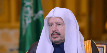 رئيس «الشورى»: المجلس يبذل جهودا متواصلة مع الأجهزة الحكومية لدعم عجلة التطور والبناء والنماء
 