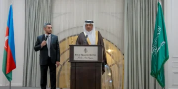 سفير خادم الحرمين الشريفين لدى أذربيجان يلتقي وفد اتحاد الغرف السعودية