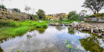 شلالات الباحة.. طبيعة ساحرة تجذب المتنزهين