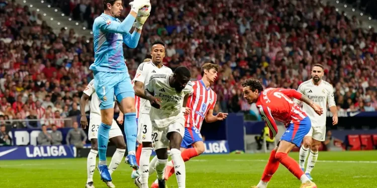 ضربة قاسية.. كورتوا ينضم إلى عيادة ريال مدريد